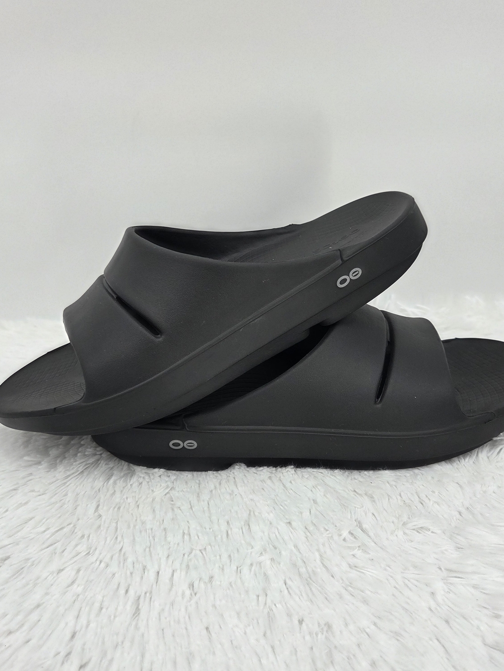 OOFOS OOahh Black Recovery Slide Sandals Men's US 13 Women's US 15 Unisex